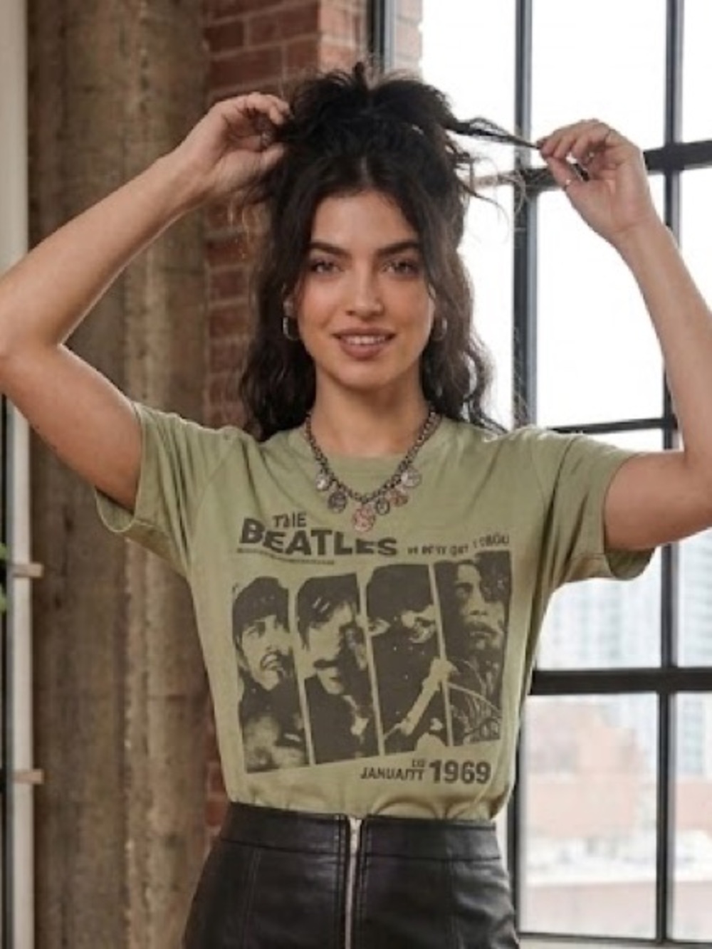 NWT The Beatles Rooftop Concert Graphic Tee Sage Green Band T-Shirt NWT XS/S/XXL - Picture 2 of 5